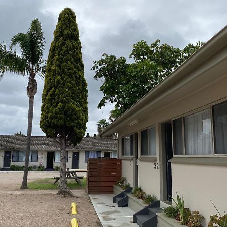 Hanging Rock Family Motel Batemans Bay Eksteriør bilde